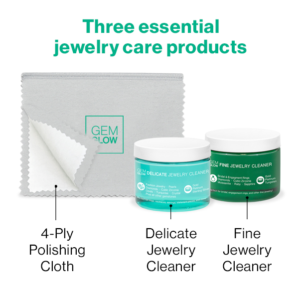 Polishing cloth with delicate jewelry cleaner and fine jewelry cleaner